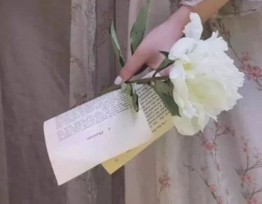 内心被掏空的伤感说说 每一分每一秒都是煎熬的说说1